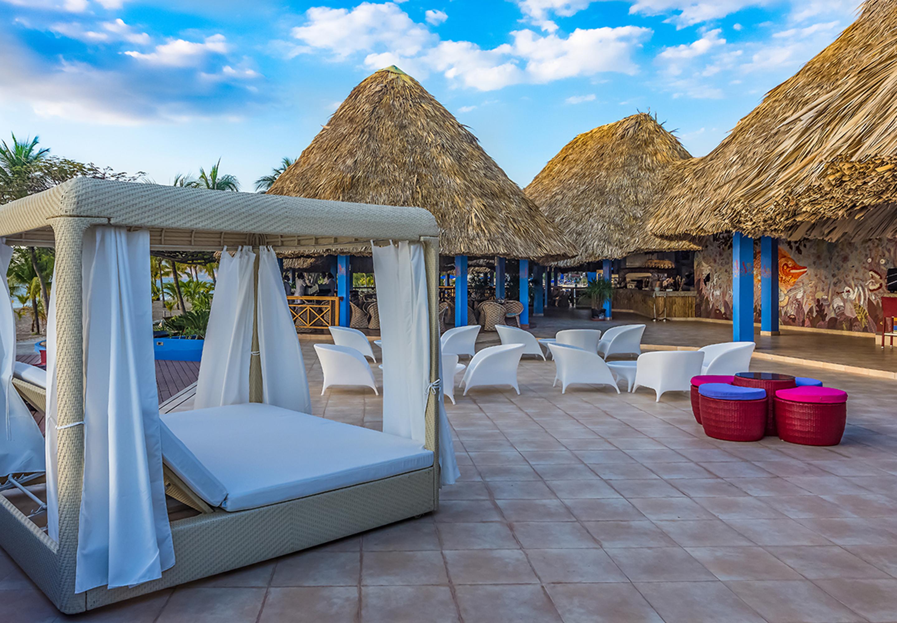 Royal Decameron Indigo Montrouis Εξωτερικό φωτογραφία