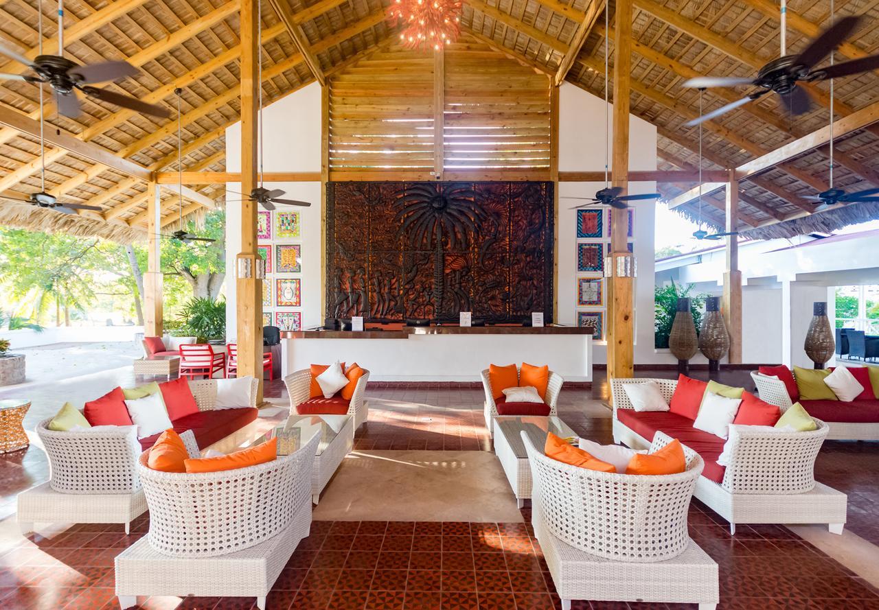 Royal Decameron Indigo Montrouis Εξωτερικό φωτογραφία